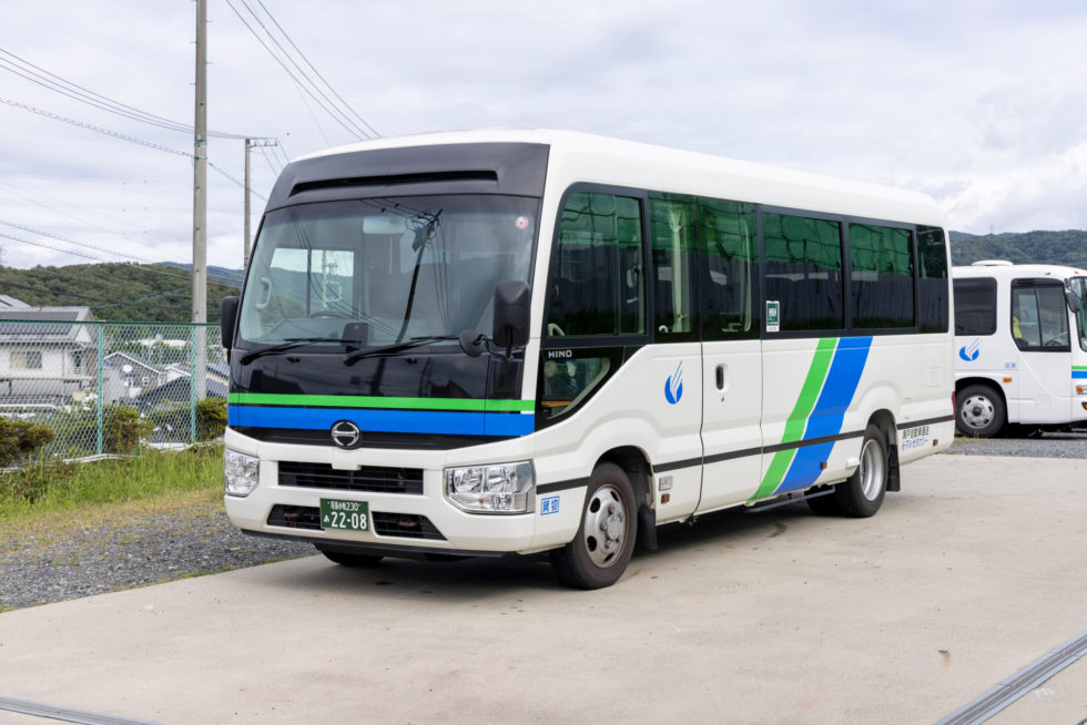 貸切バス|愛知県瀬戸市・尾張旭市・日進市でタクシーのご用命はマルセタクシーへ｜病院送迎・ケア施設送迎・お買い物 送迎などから、観光タクシー、空港タクシー、子育て支援タクシー、定期送迎タクシー、ジブリパークタクシーなども